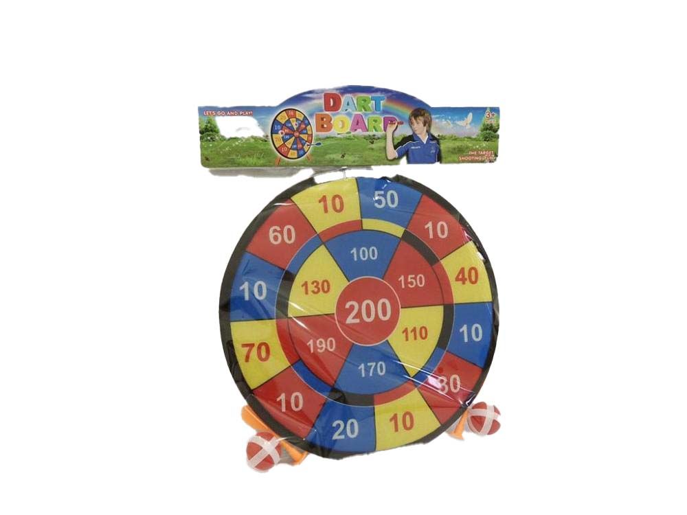 Flerfarget dartspill med nummererte seksjoner, to røde og hvite baller, og emballasjehode med barn.